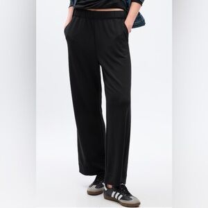 GAP Midrise Cloudlight straight leg sweatpants, M, NWT